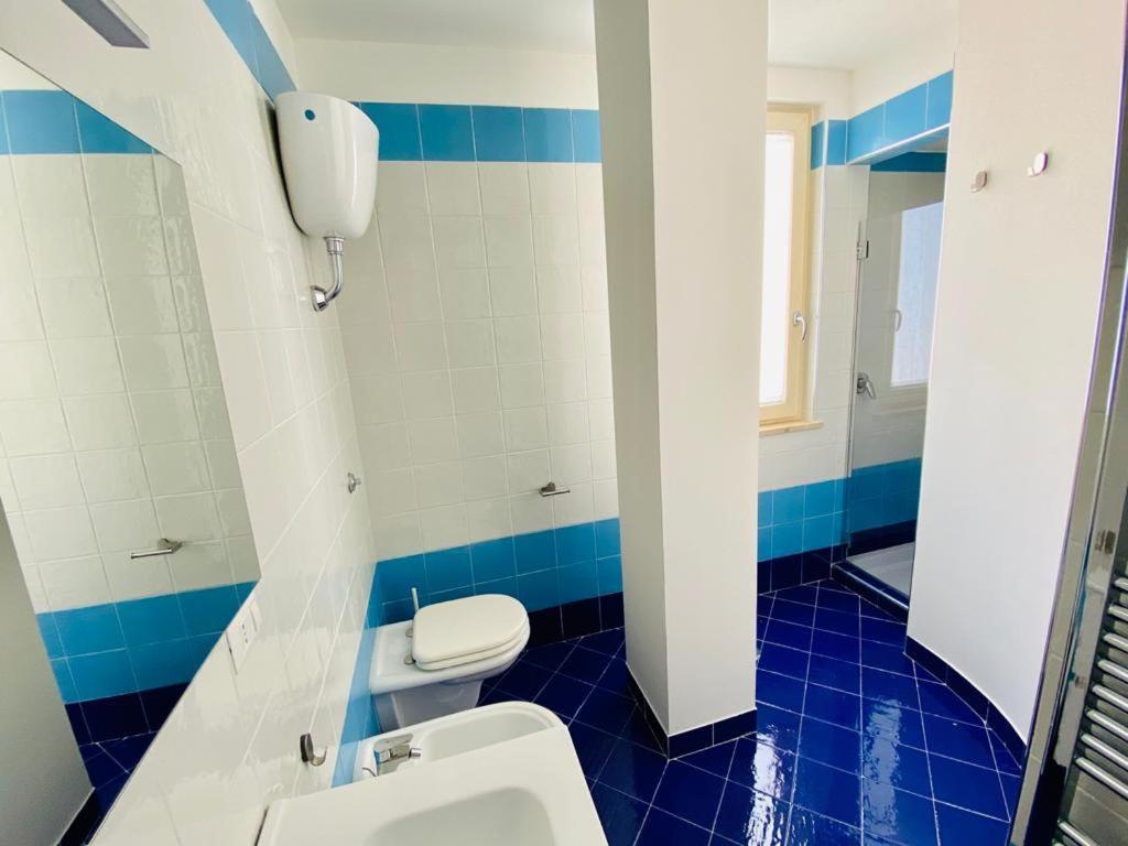 Sea View Apartment 5 Mt From The Beach Salerno Eksteriør bilde